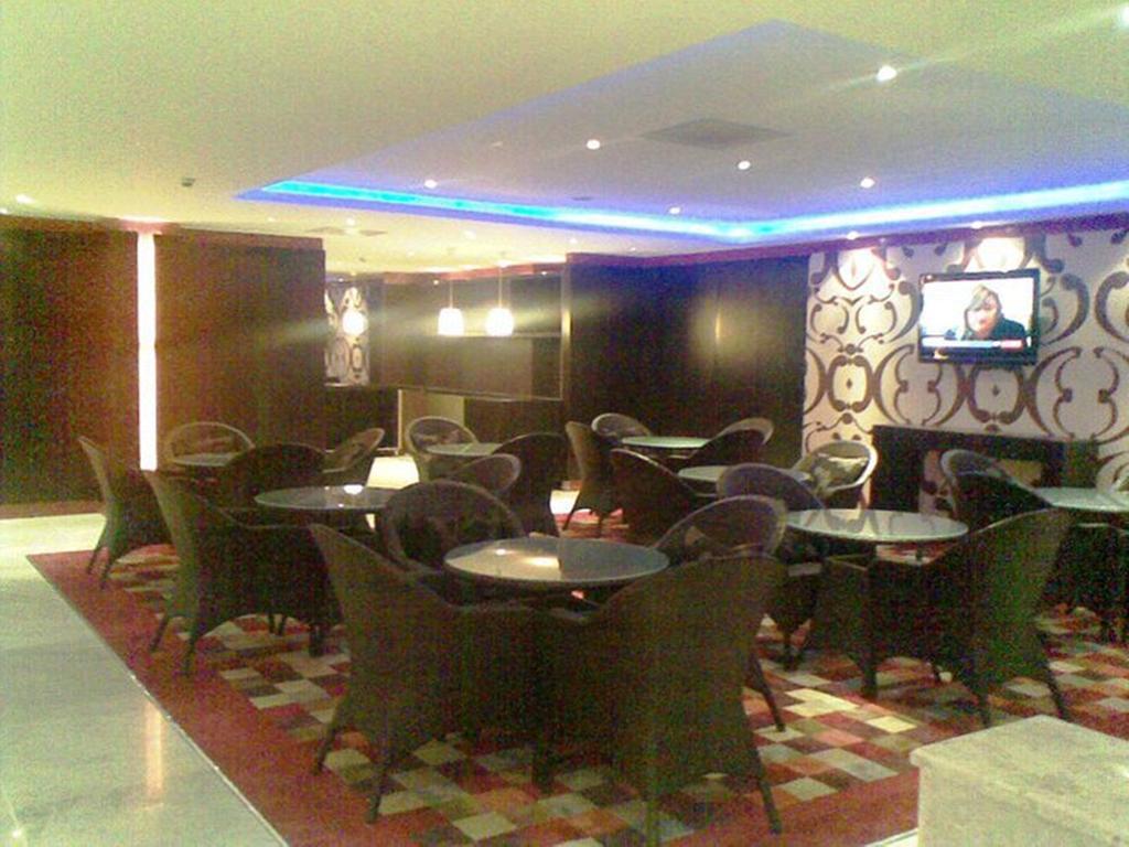 Crom Express Airport Hotel - Jeddah 제다 외부 사진